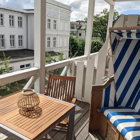 Inselliebe Ruegen Inkl Sauna Und 3h Taeglich Eintritt Ahoi Schwimmbad * Sellin (Rugen)