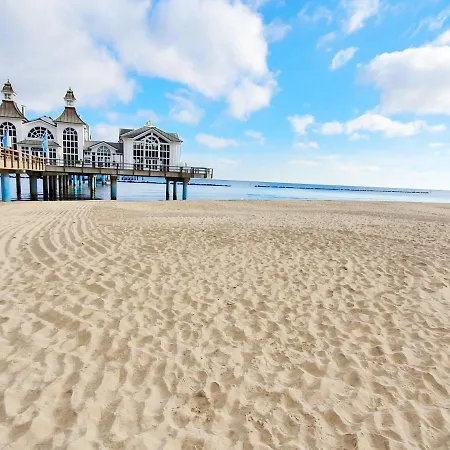Inselliebe Ruegen Inkl Sauna Und 3h Taeglich Eintritt Ahoi Schwimmbad *