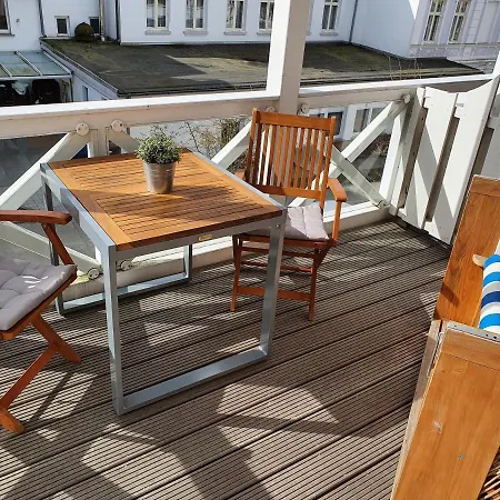 Appartement Inselliebe Ruegen Inkl Sauna Und 3h Taeglich Eintritt Ahoi Schwimmbad Sellin (Rugen)