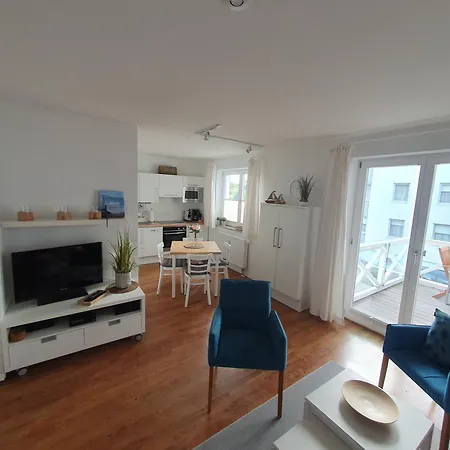 Inselliebe Ruegen Inkl Sauna Und 3h Taeglich Eintritt Ahoi Schwimmbad Appartement *